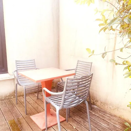 Les Madones 아파트